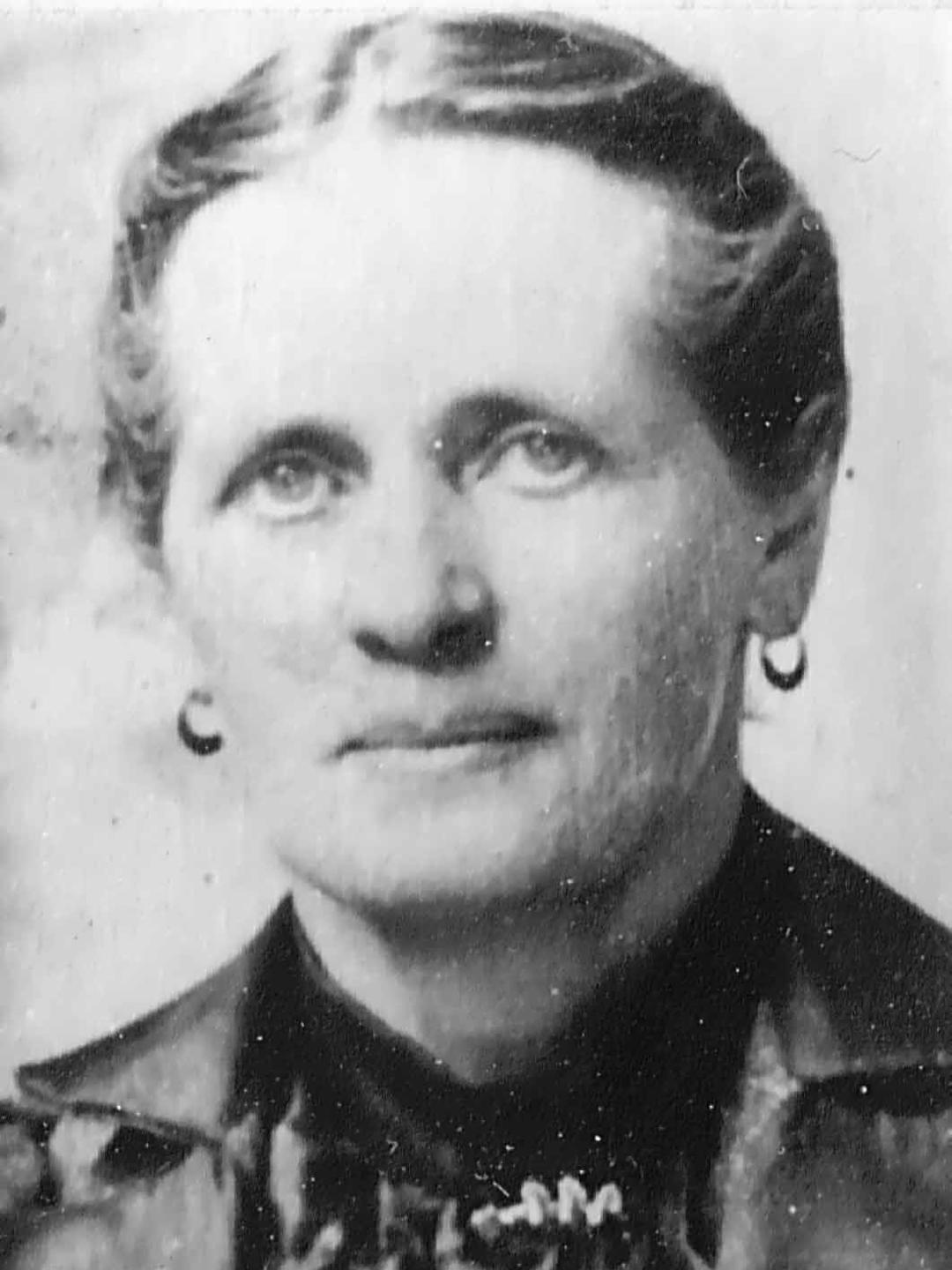 Ingeborg Elizabeth Jacobsen (1850 - 1933) Profile